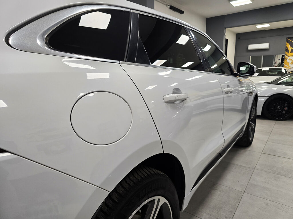 Jaguar F-Pace 2.0 i4 R-SPORT AWD 250CV SERVICE LED TETTO!